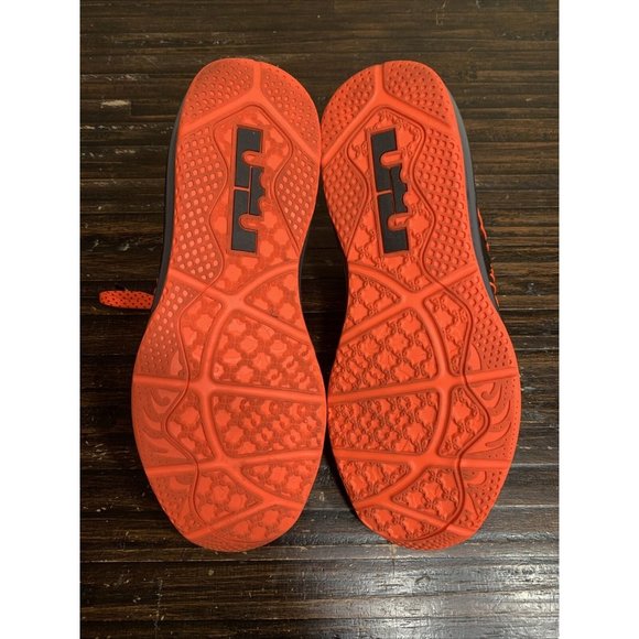 Nike Air Max Lebron X 10 Low Black Total Crimson 579765-001 Men's Size 8.5 Clean - Picture 6 of 10